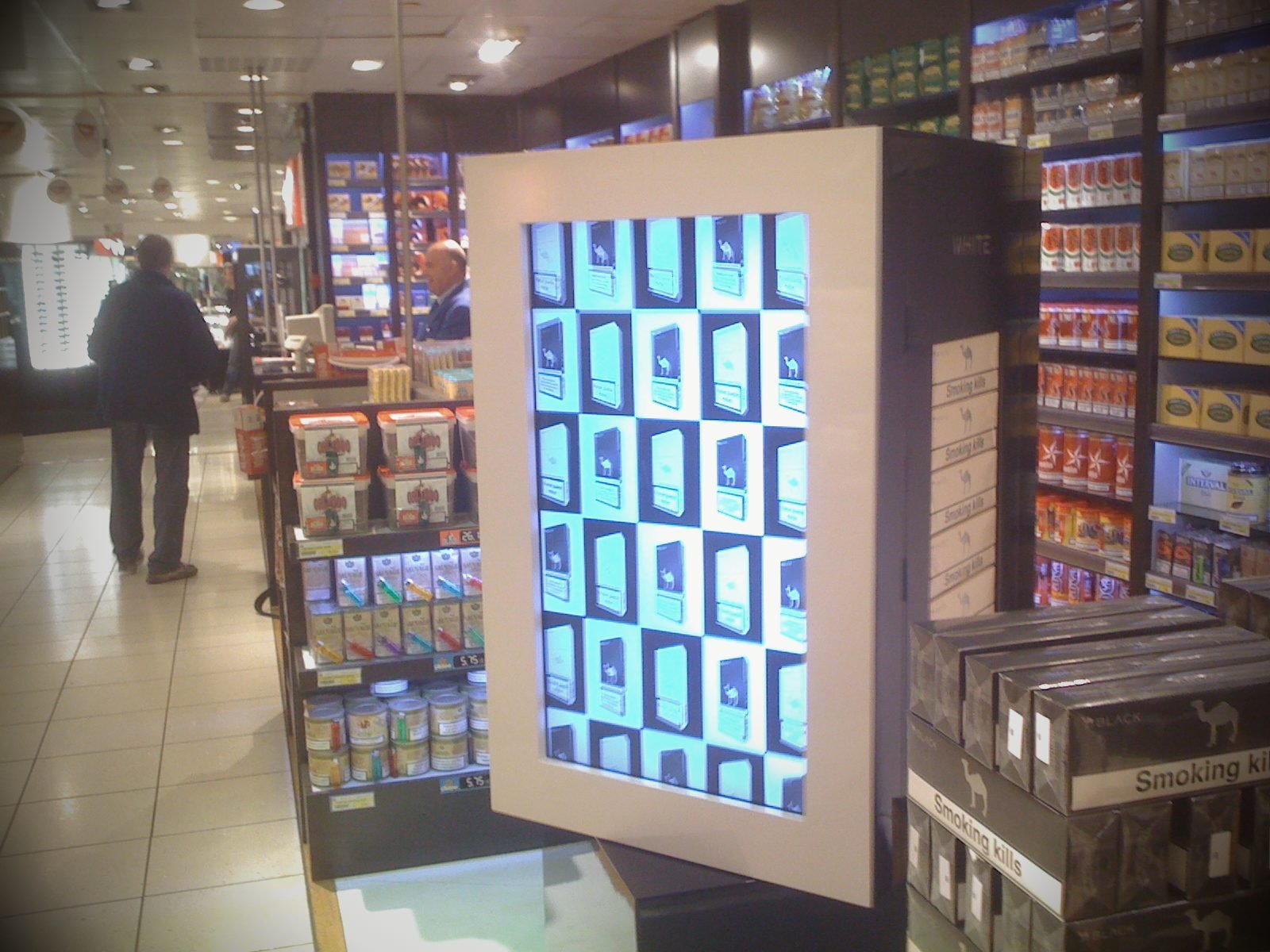 Tótem digital en tienda